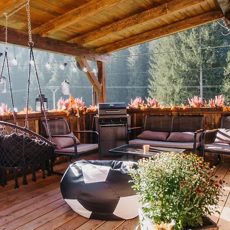 Roubenka U Kavku Villa *