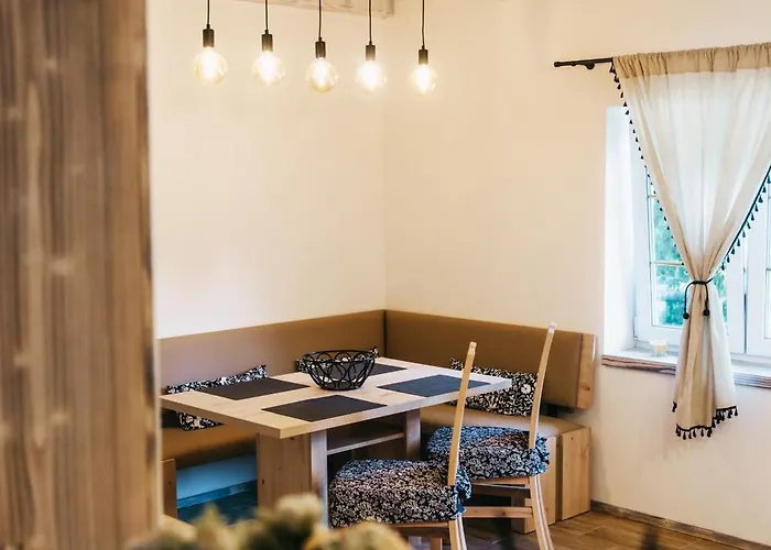 Roubenka U Kavku Villa *